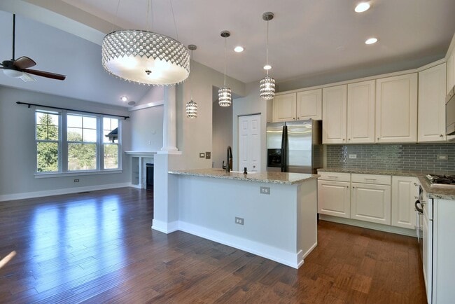 Building Photo - 982 Indigo Ct