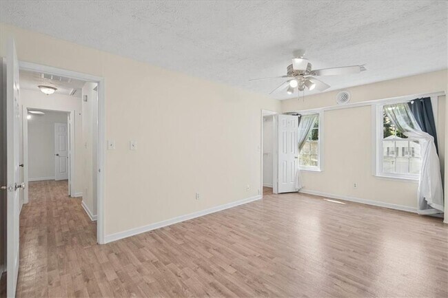 Building Photo - 4921 Heritage Trace Ct