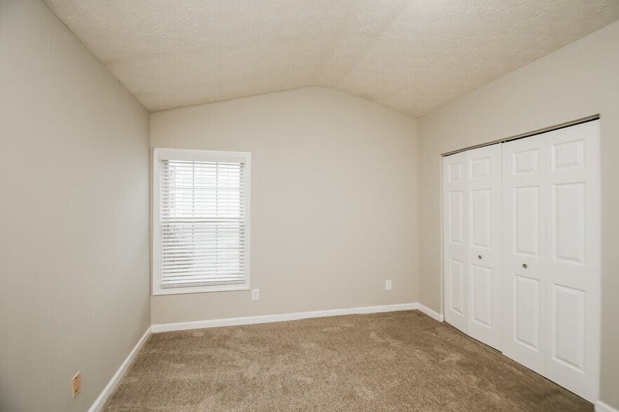 Building Photo - 7121 Silver Mine Crossing SE