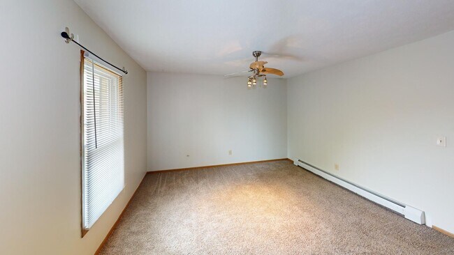 Building Photo - 816 Pearson Cir