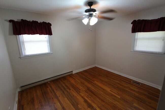 Building Photo - 641 Stamie Dr