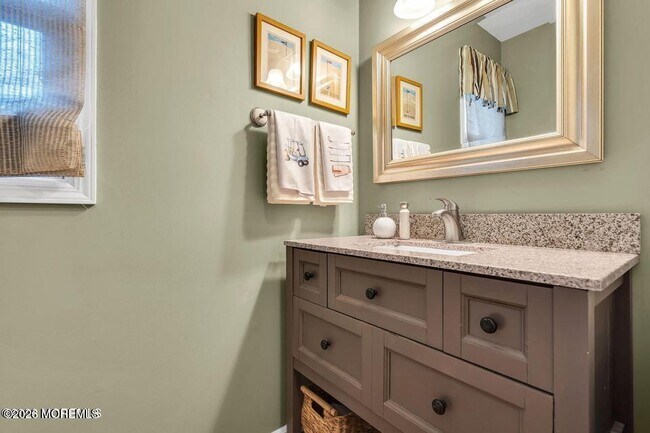 Building Photo - 1923 Whitesville Rd