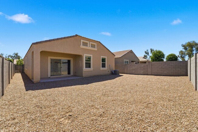Building Photo - Stylish 3BR Home with Granite Counters + Community Parks & Splash Pads