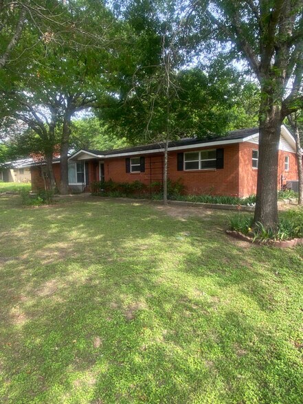 Building Photo - 4207 Timbercrest Ln