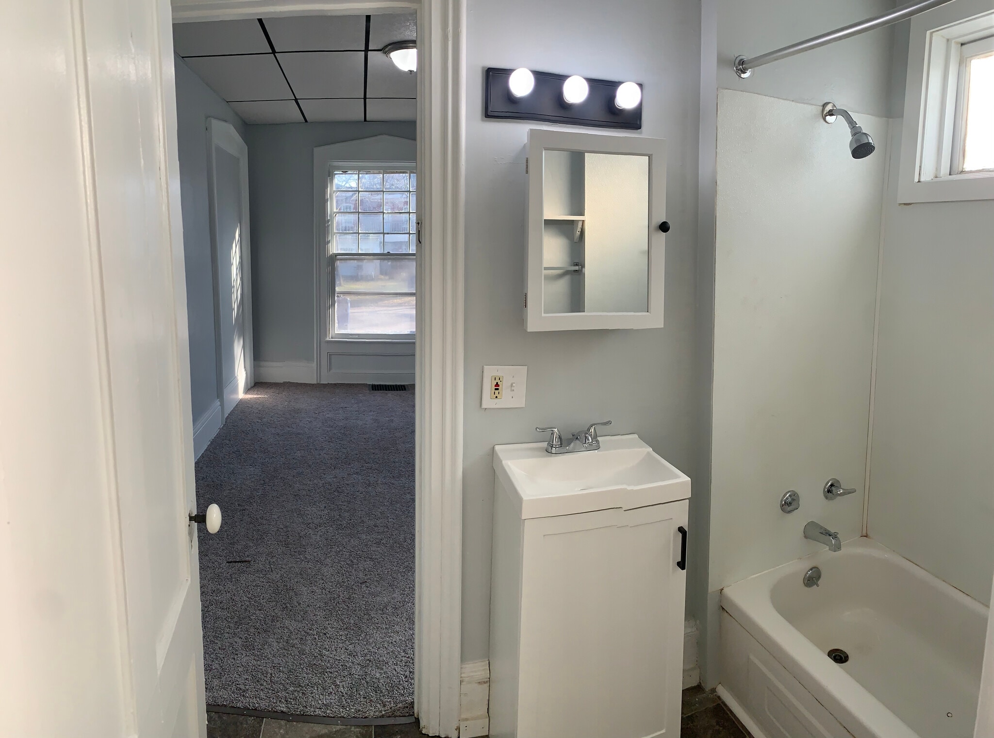 Building Photo - 131 Caledonia St