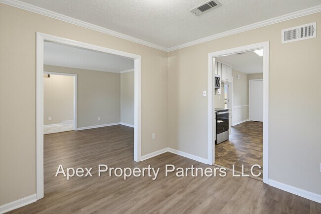 Building Photo - 2472 Boysenberry St