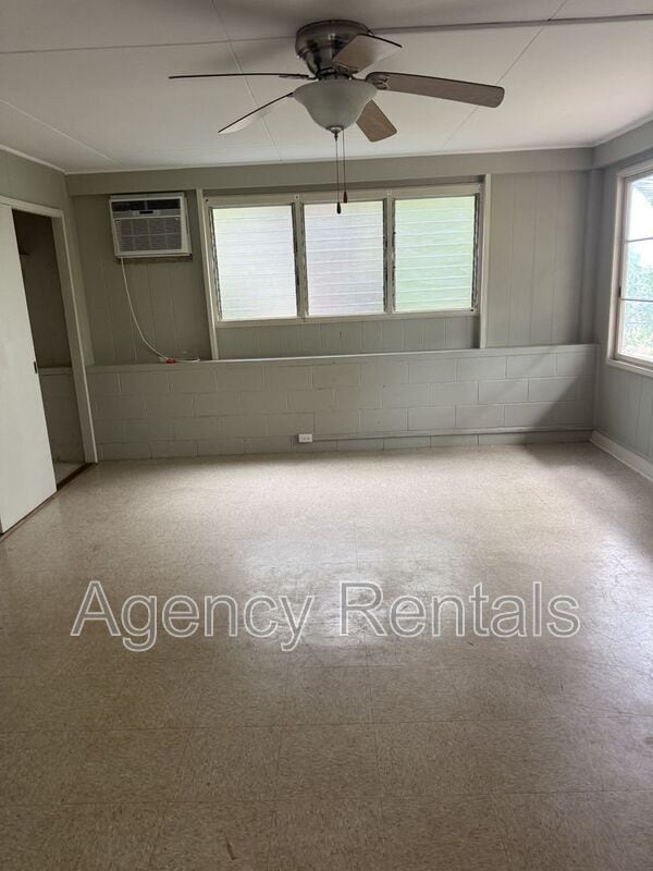 Building Photo - 1533 Pualele Pl