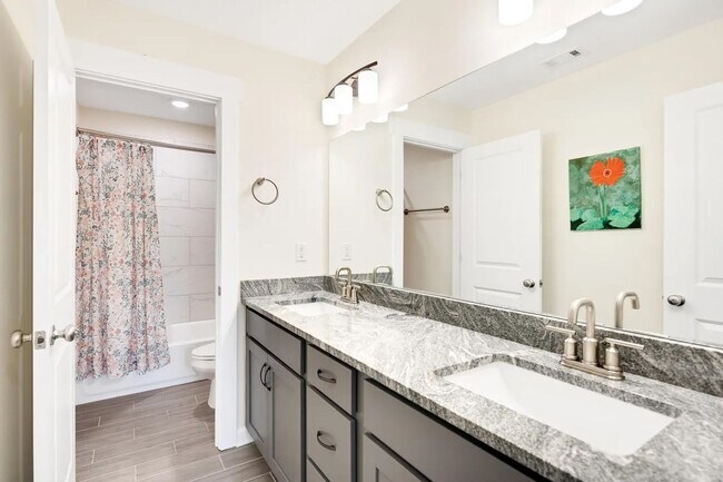 Building Photo - Custom Bartlett Home on Corner Lot with Mo...