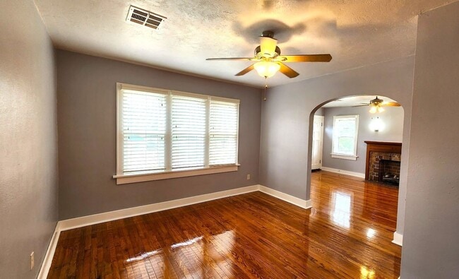 Building Photo - 1403 N Miller Blvd
