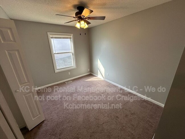 Building Photo - 817 NE Independence Ct