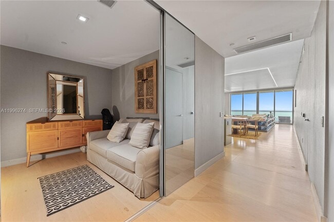 Building Photo - 18975 Collins Ave