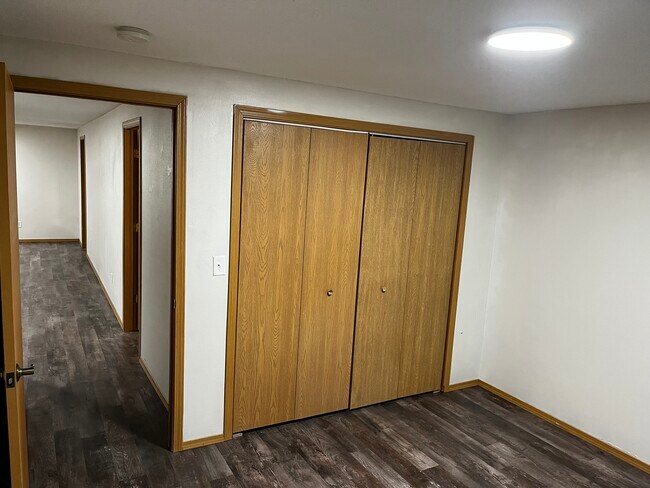 tairs S Bedroom - 1800 S Grange Ave