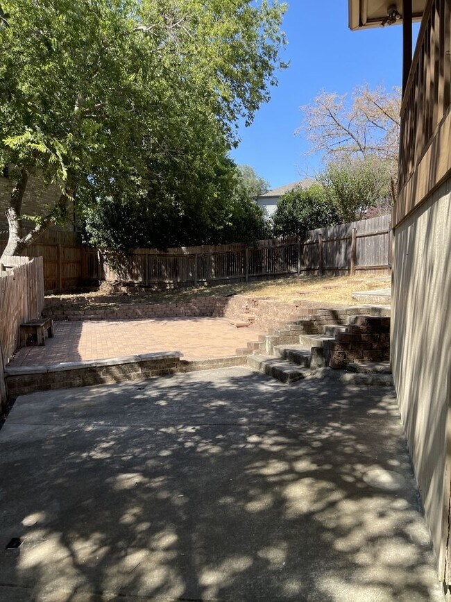 Building Photo - THE GARDENS OF CANYON