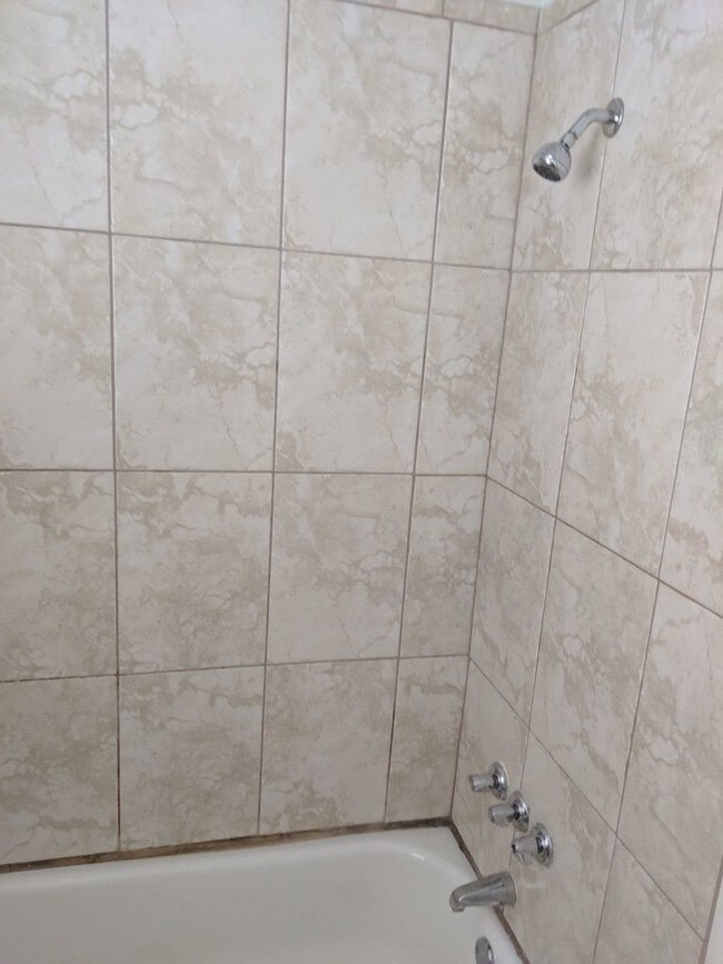 Building Photo - 4646 Minnesota Ave NE