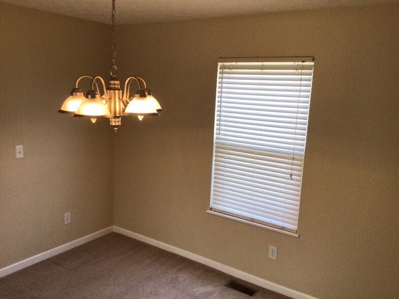 Building Photo - 8412 Celestial Cir