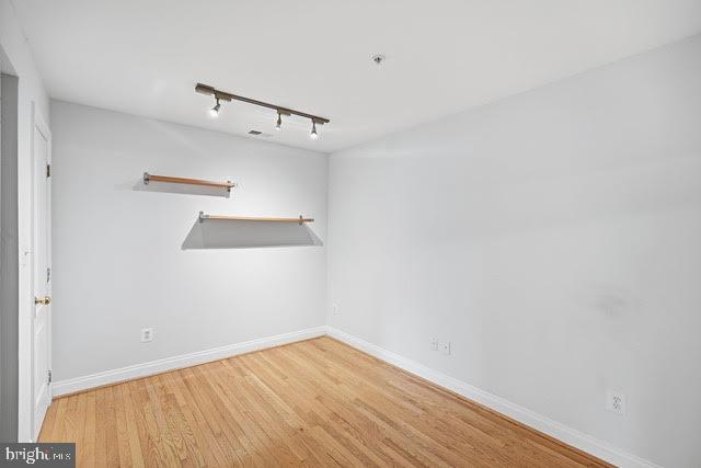 Building Photo - 5113 Knapp Pl