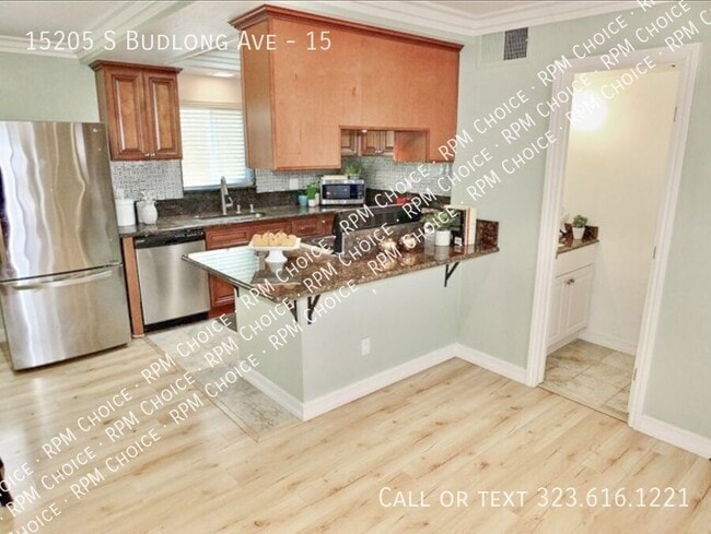 Building Photo - 15205 Budlong Ave