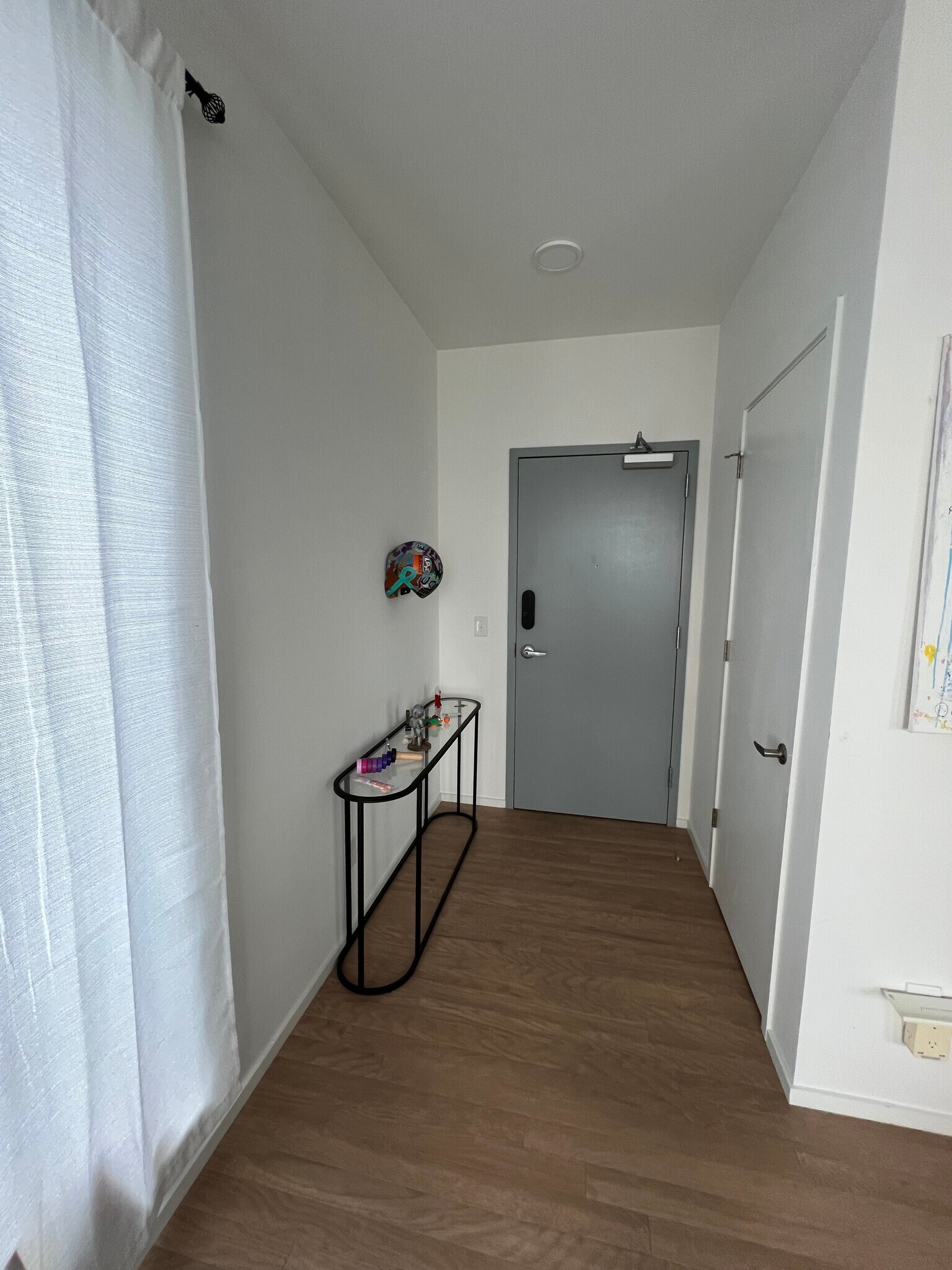 Front door with entry way closet - 806 Olympic St