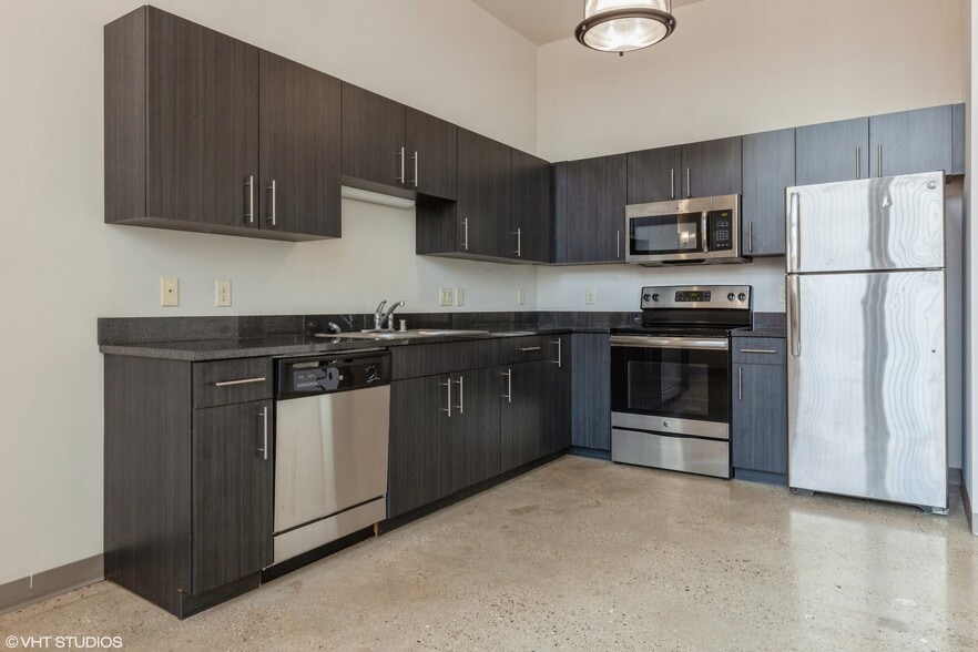 Building Photo - Mercantile Lofts