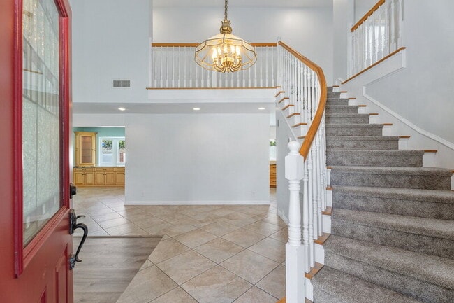 Building Photo - 8591 Naples Dr
