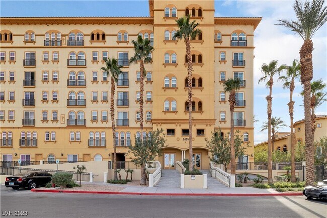Building Photo - 2405 W Serene Ave