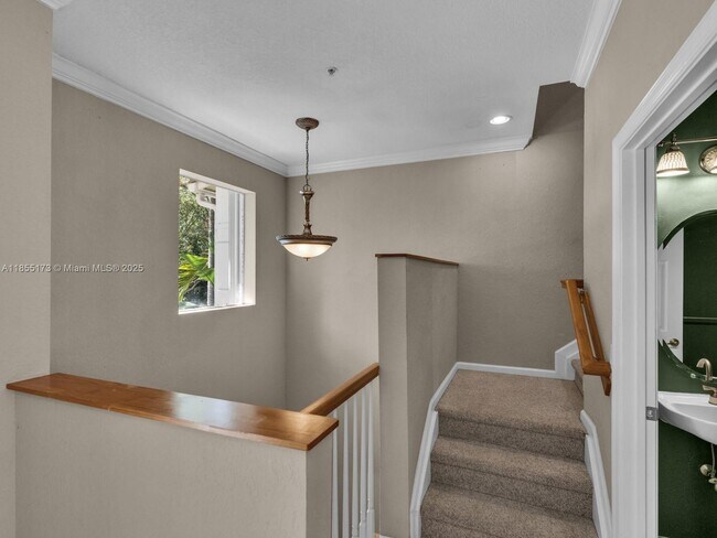 Building Photo - 2891 S Greenleaf Cir