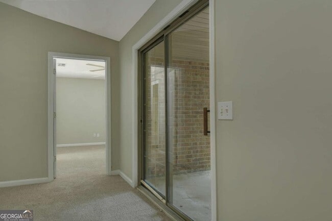 Building Photo - 426 Admiral's Walk Dr