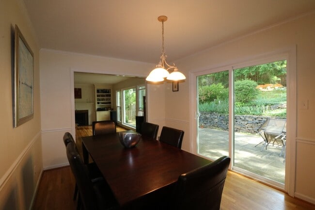 Building Photo - COMING SOON - 4Bed/2.5Bath Raised Rambler in Bannockburn near Glen Echo Park!