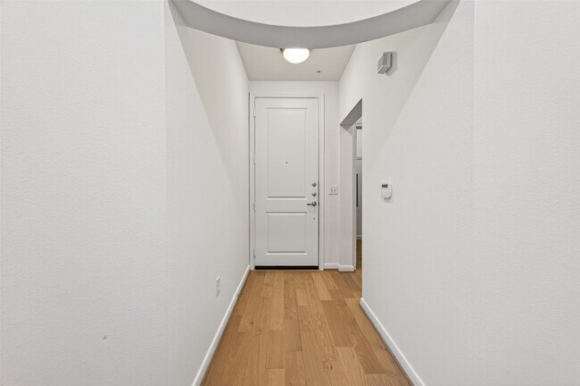 Building Photo - 505 Jackson Hill St