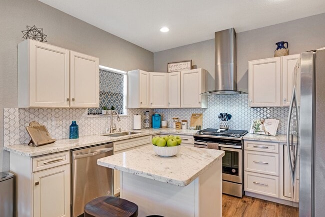 Building Photo - 3 Bedroom / 2 Bathroom super cute house for lease!