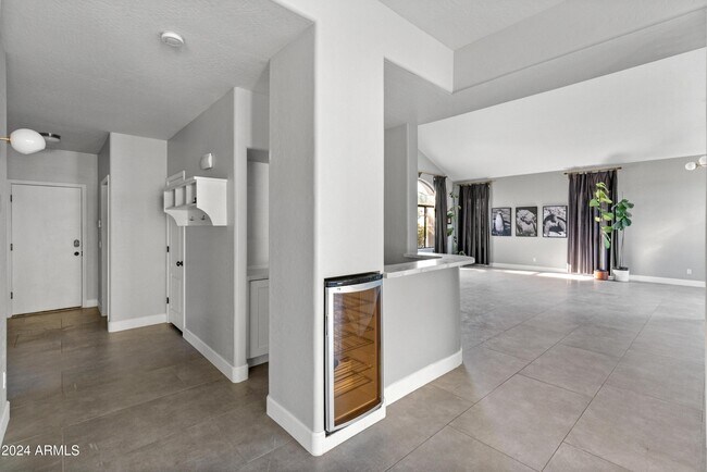 Building Photo - 6420 E Montreal Pl