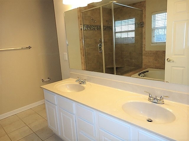 Building Photo - 10059 Glenn Abbey Ln