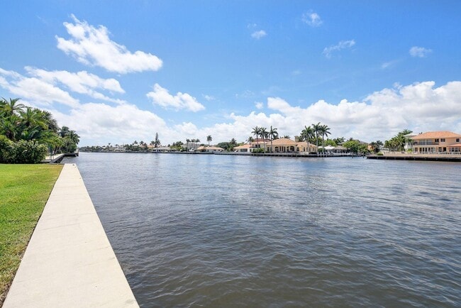 Building Photo - 1920 S Ocean Blvd