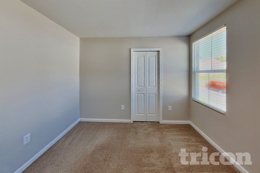 Building Photo - 38 E Lumber Ct
