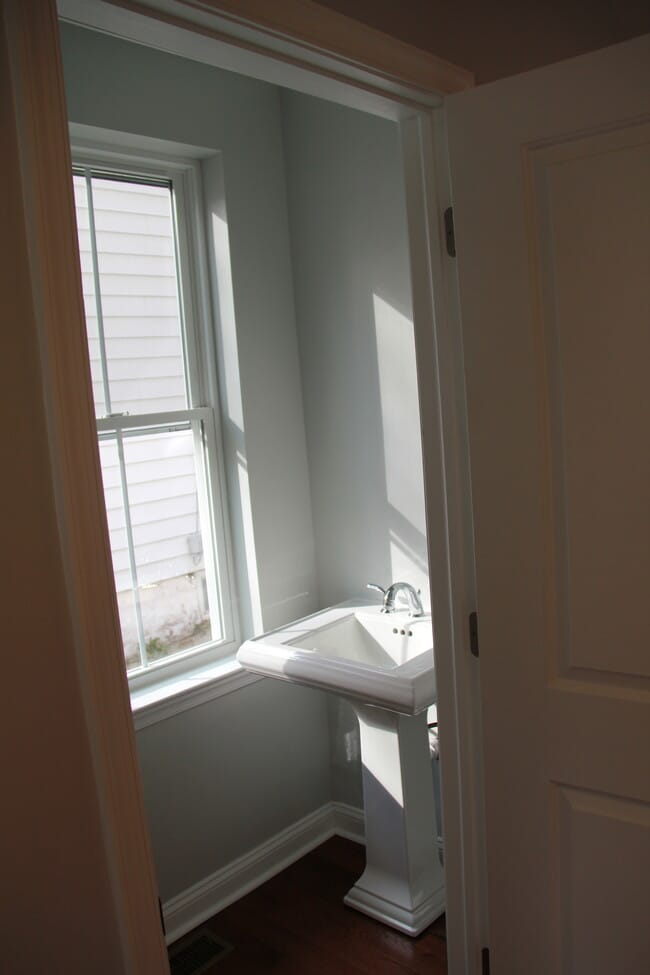 Building Photo - 55 Franklin Ave