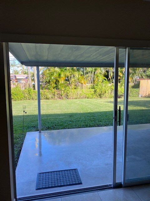 Building Photo - 1765 NE 45th St