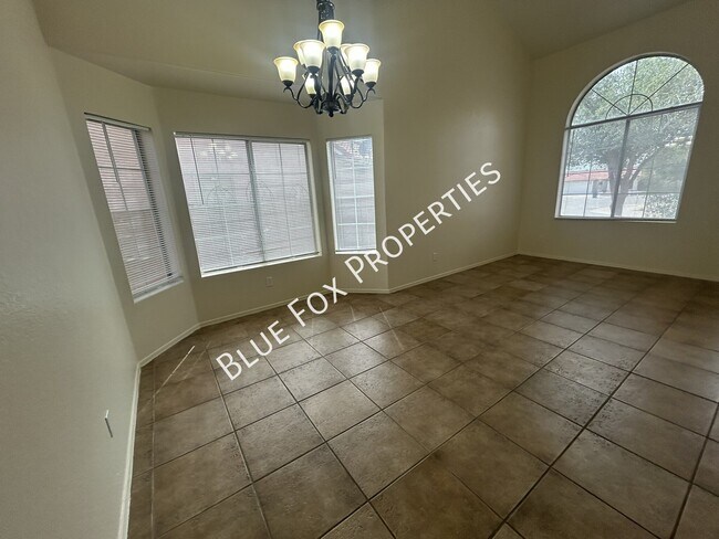 Building Photo - 5257 W Bobwhite Way