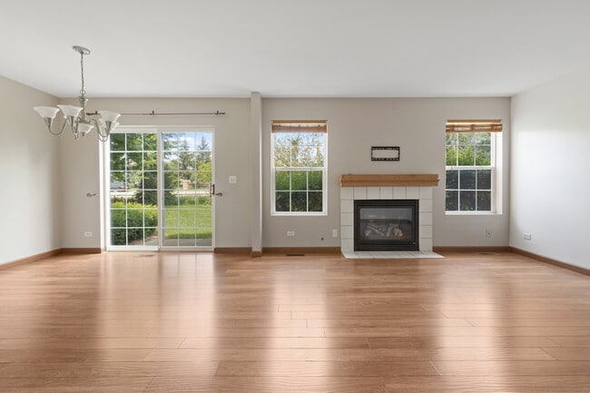 Building Photo - 2479 Stoughton Cir