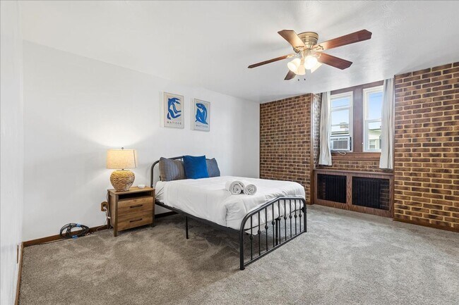 Building Photo - 149 43rd St