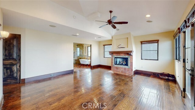 Building Photo - 227 Pso De Granada