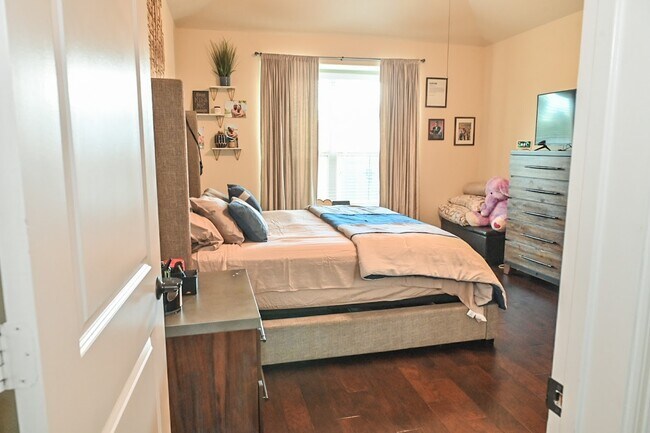 Building Photo - 13514 Mooring Pointe Dr