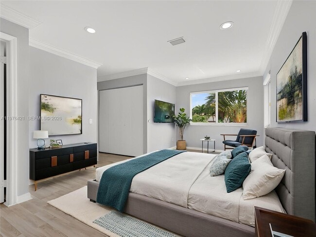 Building Photo - 1008 Highland Meadows Dr