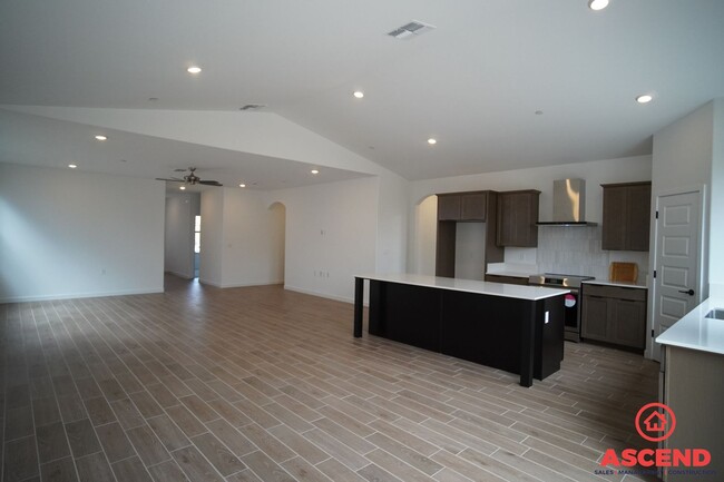 Building Photo - MOVE IN SPECIAL!!! Stunning Home Off of Go...