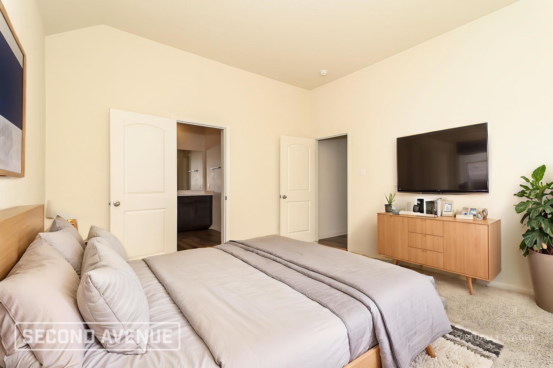 Building Photo - 1329 Woodwinds Dr