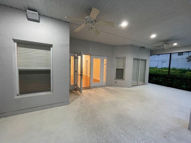 Building Photo - Bella Lago-Pool Home-1441 Beacon Dr Kissim...