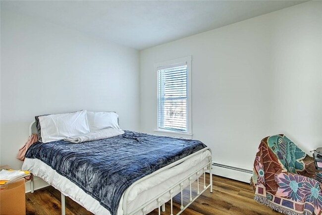 Building Photo - 68 Division St