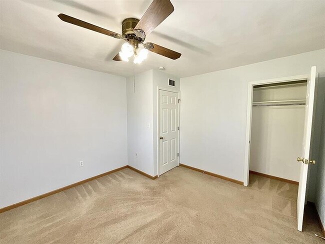 Building Photo - 2625 S Belt W