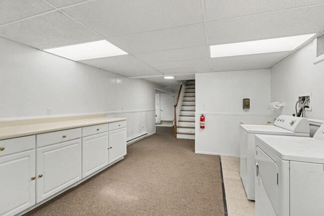 Building Photo - 831 Limekiln Rd