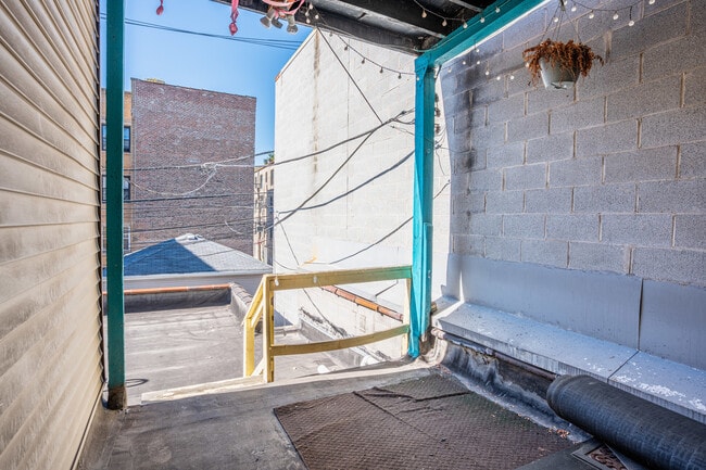 Building Photo - 3710 N Halsted St