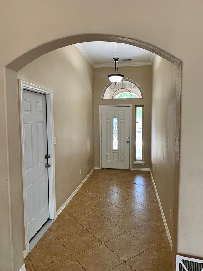 Building Photo - 16795 N Blue Jay Dr